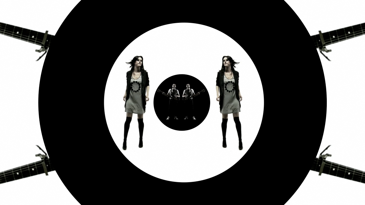 Vanities Rockin Dots 4