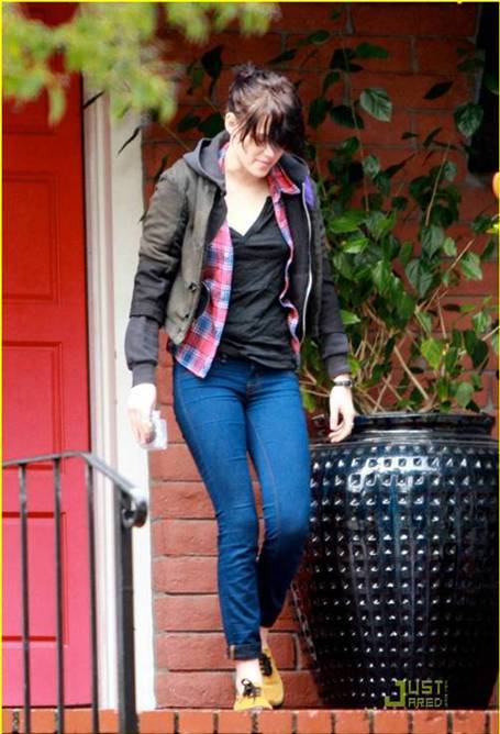 Kristen Stewart_12_12_09_LA