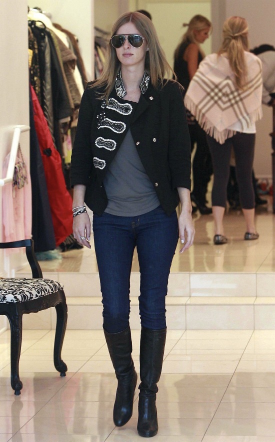 Nicky Hilton_11_6_09_LA