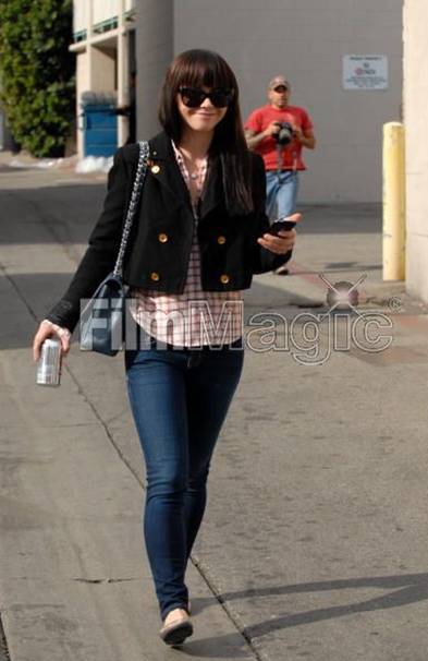Christina Ricci_11_11_09_LA