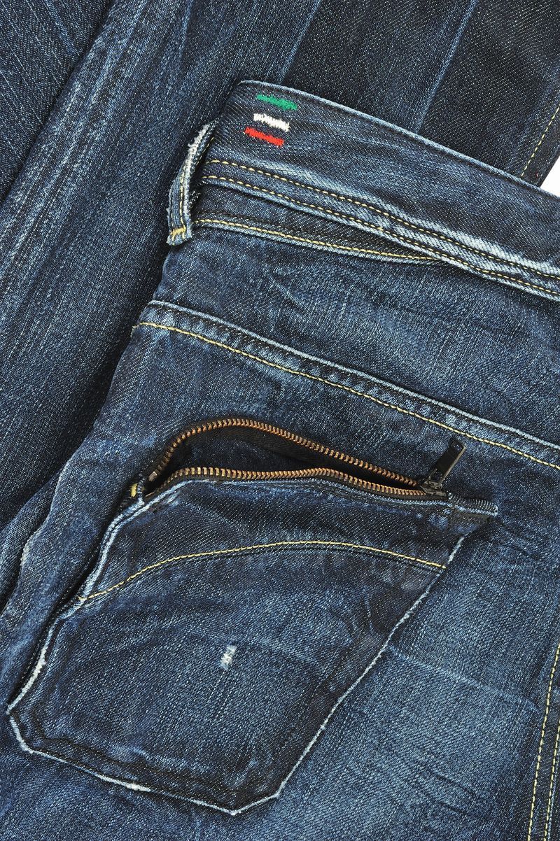 Poiak 8SS Detail Poiak 8SS Detail