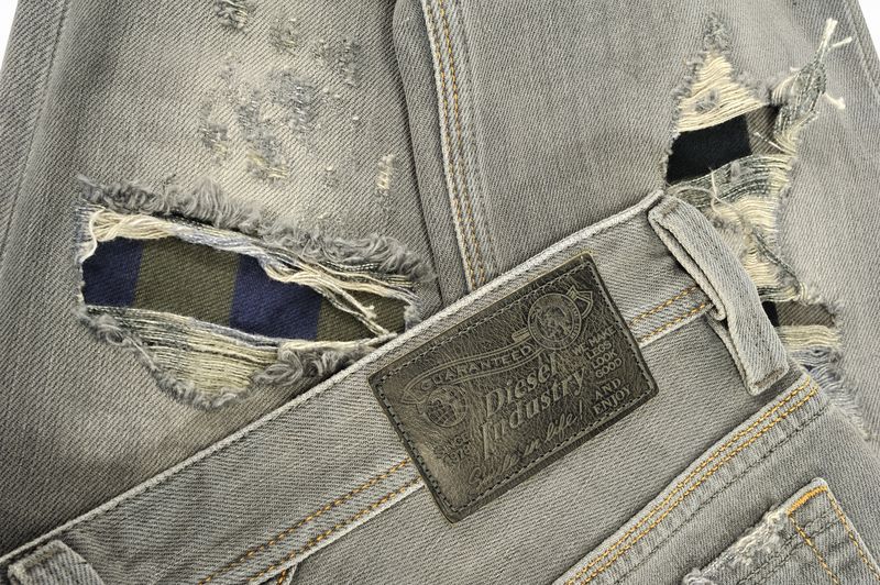 Thanaz 8S2 Detail Thanaz 8S2 Detail