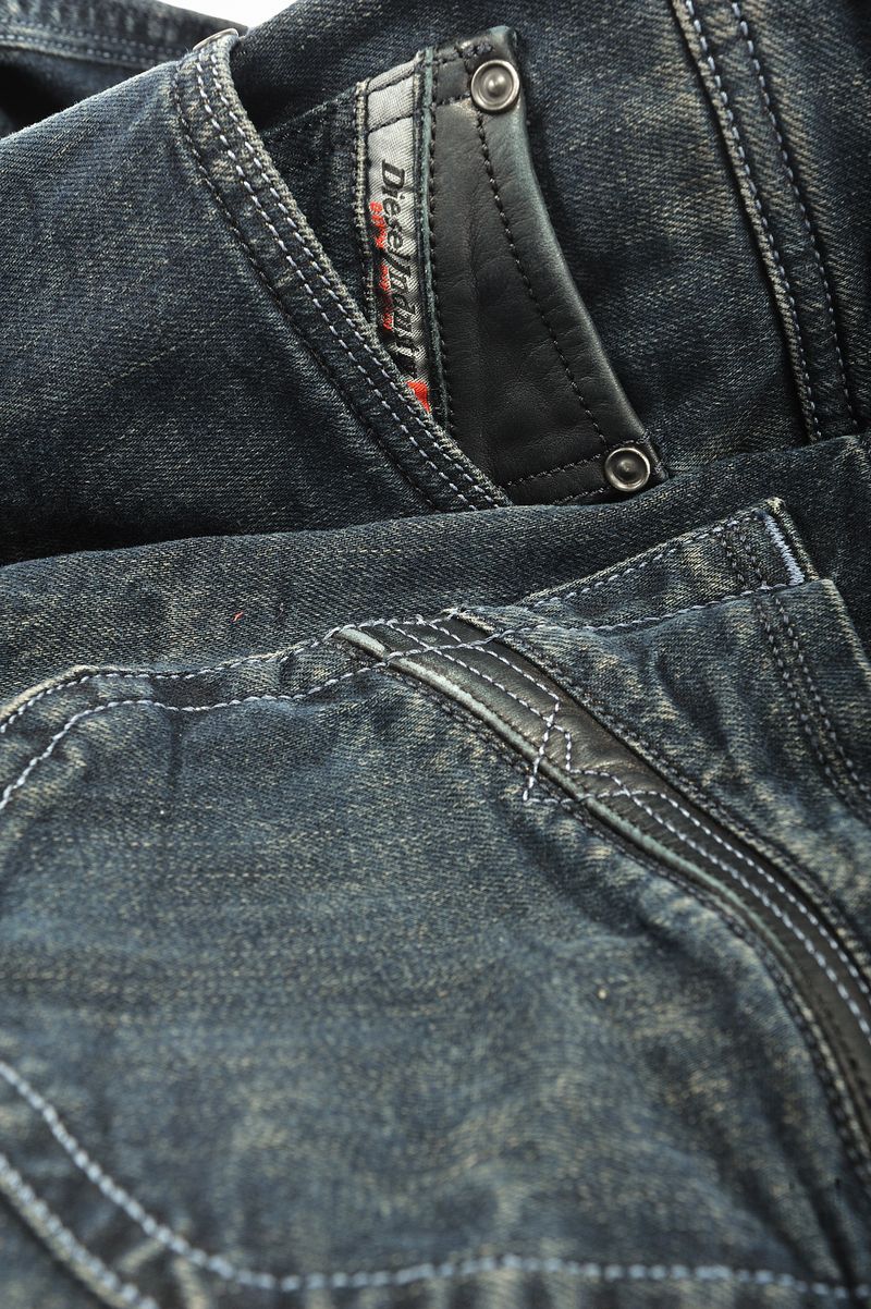 Thanaz 8S9 Detail Thanaz 8S9 Detail