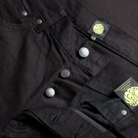 BLACKJEANS-FRONTDETAIL BLACKJEANS-FRONTDETAIL