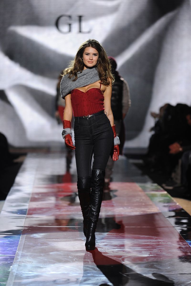 GUESS Jeans FW 2011 4