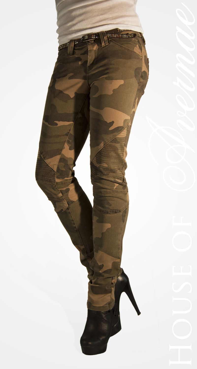 HouseOfAvernae_Odynne_Camouflage HouseOfAvernae_Odynne_Camouflage