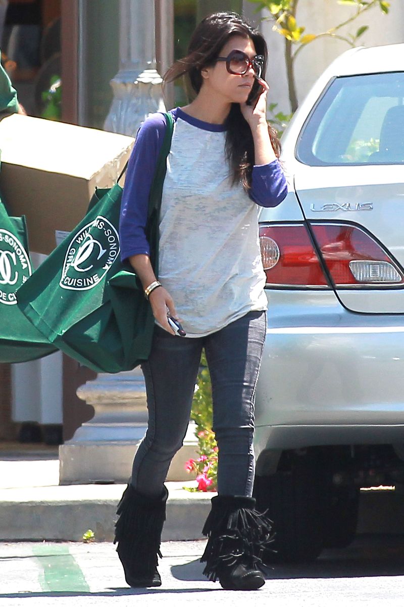 5.28Kourntey_Kardashian_Kosty555.info-0013