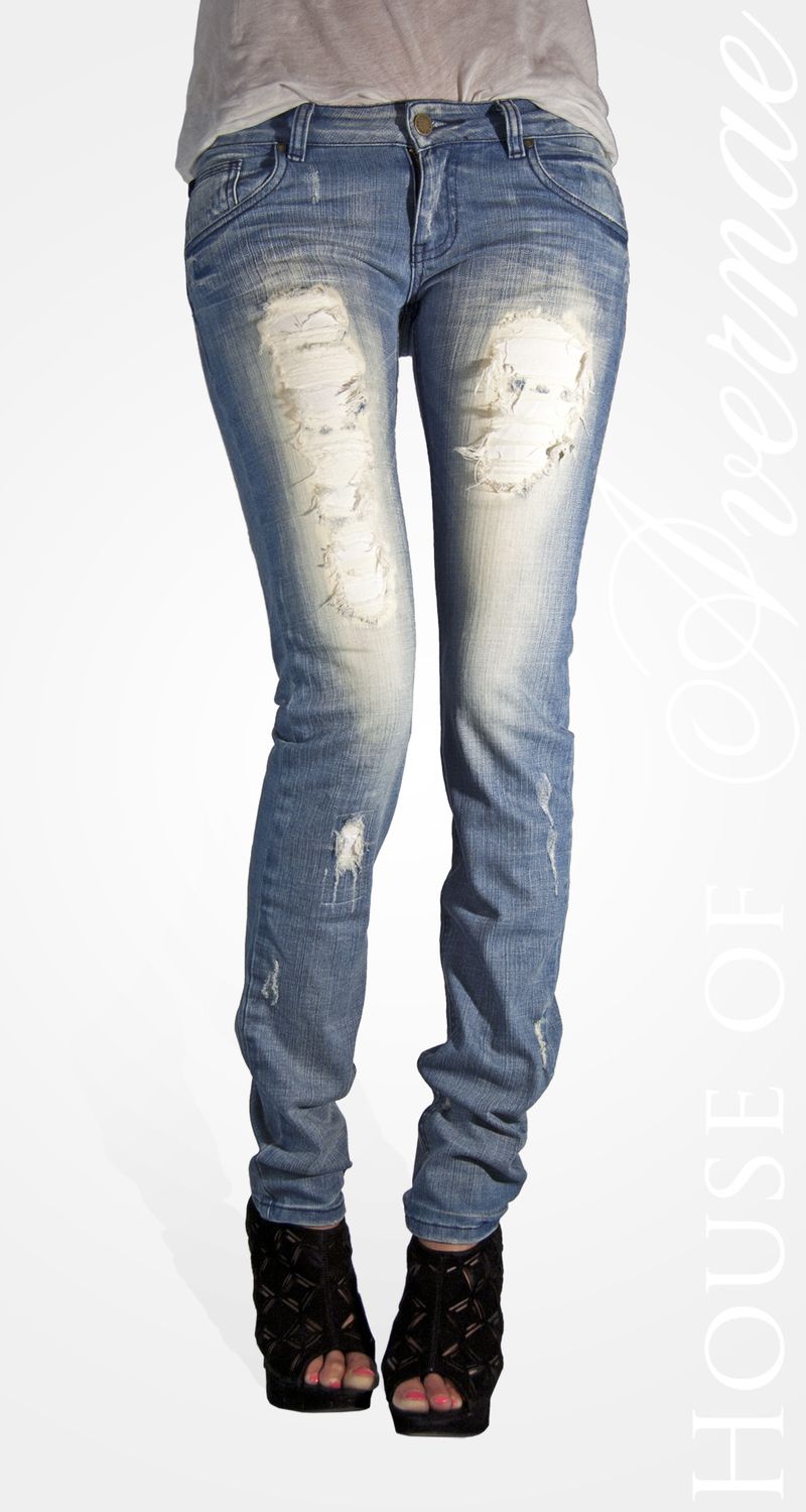 HouseOfAvernae_Vanity_ClashF HouseOfAvernae_Vanity_ClashF