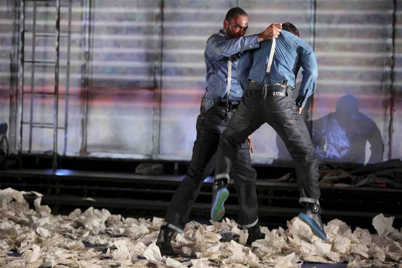 G-Star_RAW_show_AW2012_choreography_by_Conny_Janssen_02