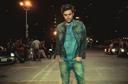 Enhanced-buzz-12113-1344365572-3_gallery_main