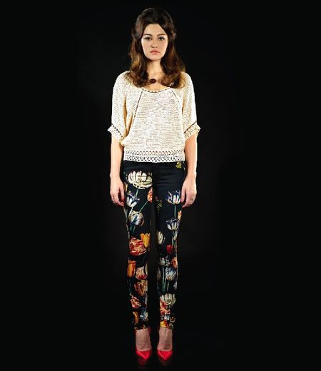 HE KISSED ME BETWEEN THE GARDENIAS AND THE DAISIES