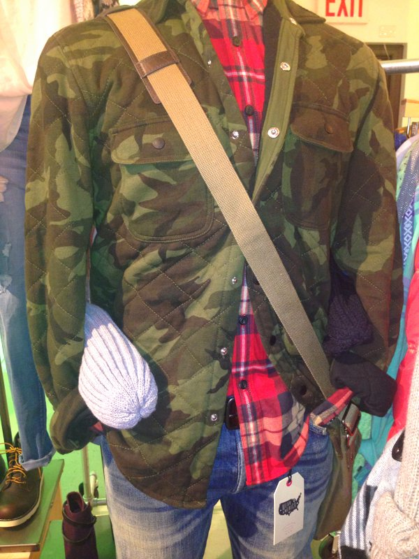 American Eagle Outfitters, Aerie, Holiday 2014, jeans, winter, puffer jackets, puffy jackets, ripped jeans, onesies, best jeans for winter American Eagle Outfitters, Aerie, Holiday 2014, jeans, winter, puffer jackets, puffy jackets, ripped jeans, onesies, best jeans for winter